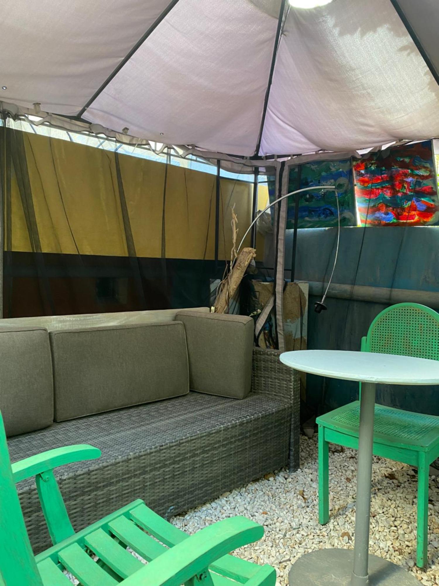 Apartment With Barbecue 1 Km Beach Атина Екстериор снимка